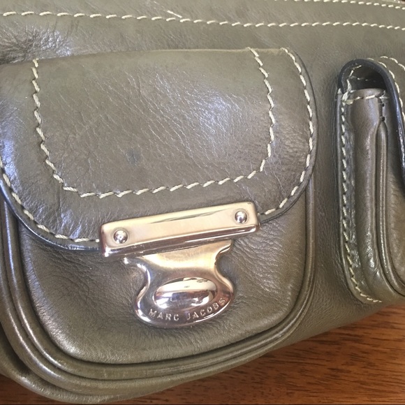 MARC JACOBS leather purse w/dust bag - Picture 6 of 8